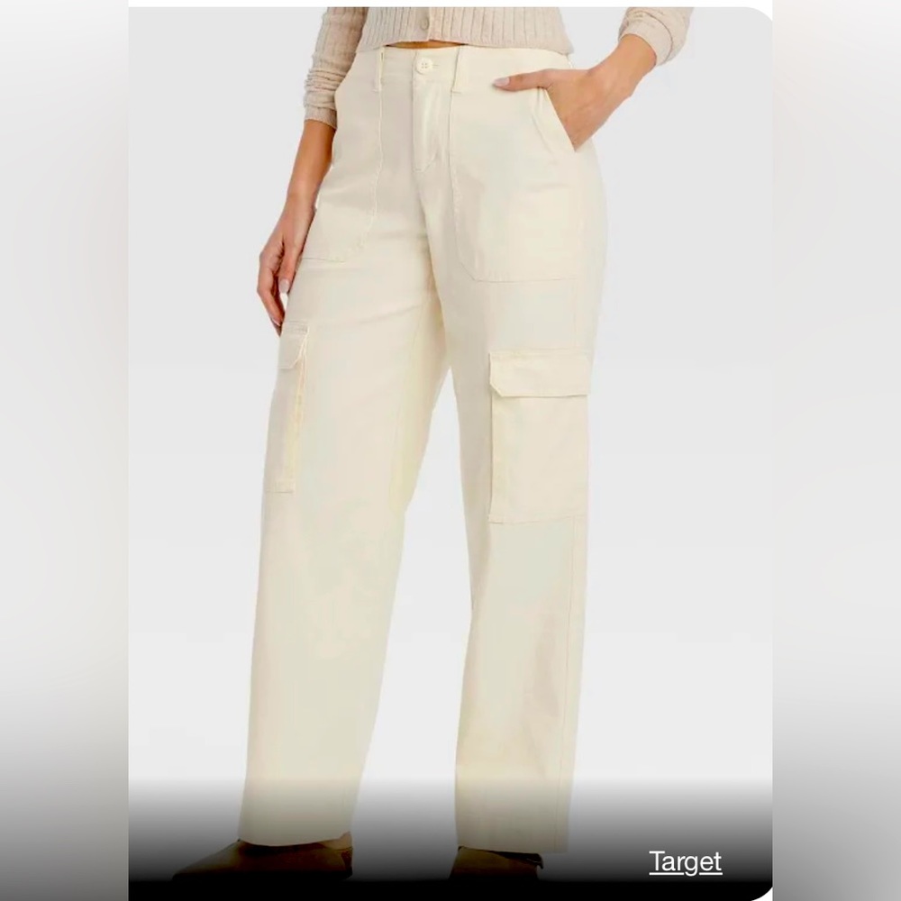 NWOT Universal Thread mid Rise Utility Cargo Jeans Cream